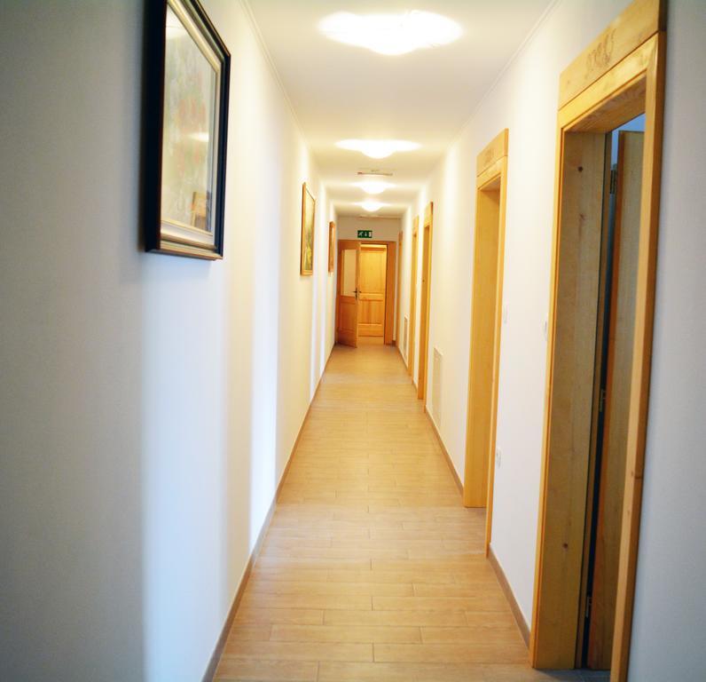 Turisticna Kmetija Pri Pozarju Villa Knezak Bagian luar foto